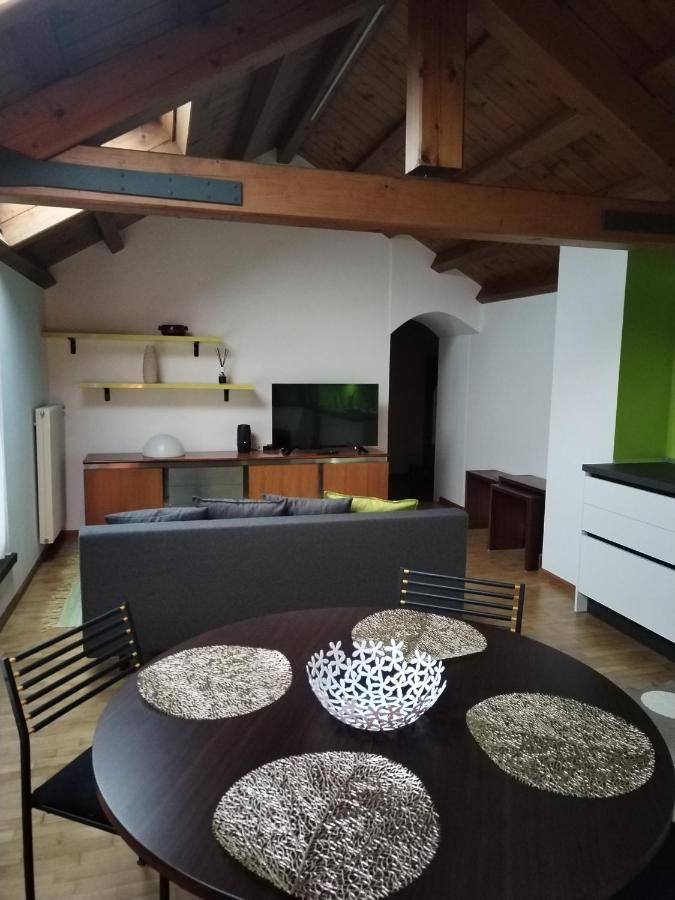 Il Vicolo_Carinissimo Appartamento In Centro Storico, Zona Giorno Mansardata Belluno Exterior photo