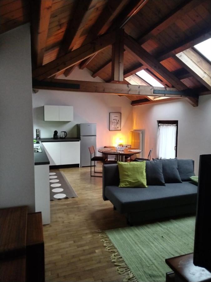 Il Vicolo_Carinissimo Appartamento In Centro Storico, Zona Giorno Mansardata Belluno Exterior photo
